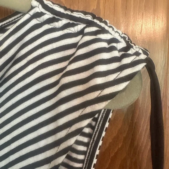 White House Black Market Striped Blouse - Picture 4 of 8